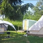 Bellevues Glamping And Mérignac