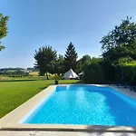 Οργανωμένο κάμπινγκ Bellevues Glamping And Mérignac