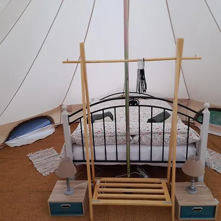 Bellevues Glamping And Mérignac