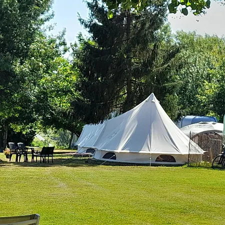 Bellevues Glamping And Οργανωμένο κάμπινγκ