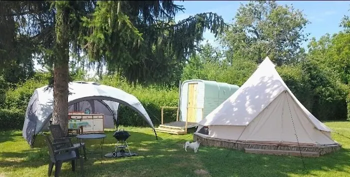 Bellevues Glamping And Mérignac